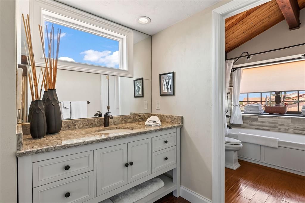 For Sale: $1,399,900 (3 beds, 3 baths, 2822 Square Feet)