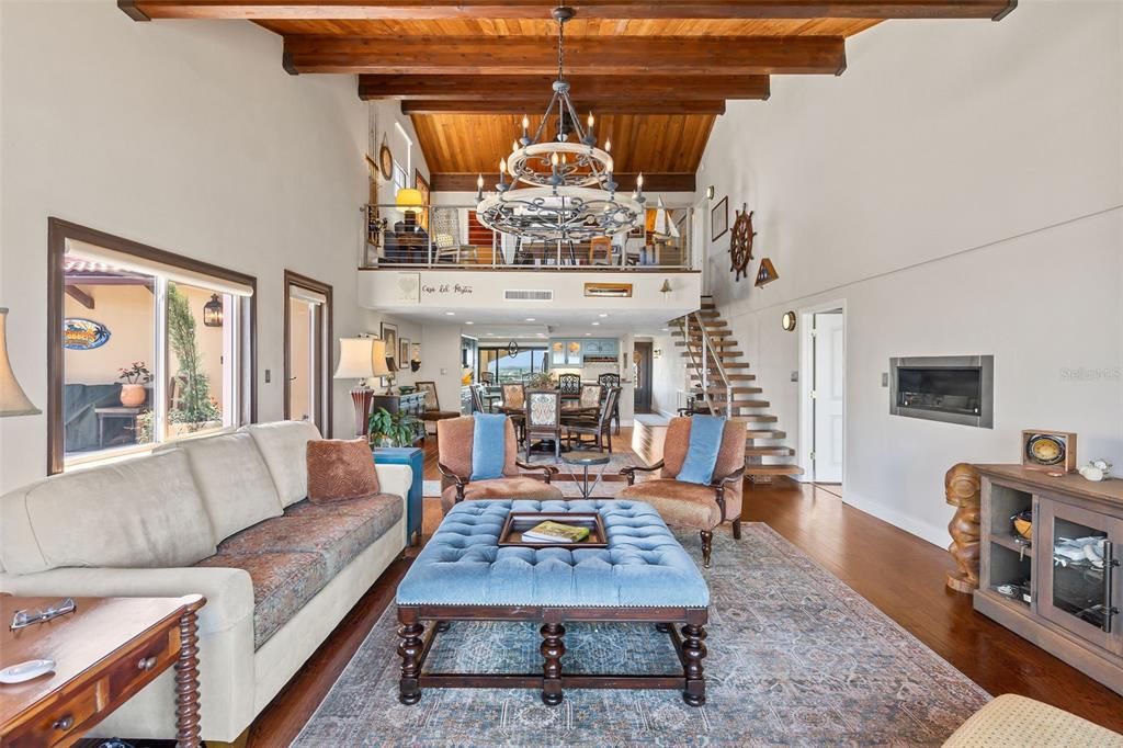 For Sale: $1,399,900 (3 beds, 3 baths, 2822 Square Feet)