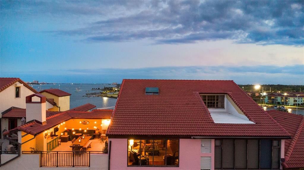 For Sale: $1,399,900 (3 beds, 3 baths, 2822 Square Feet)