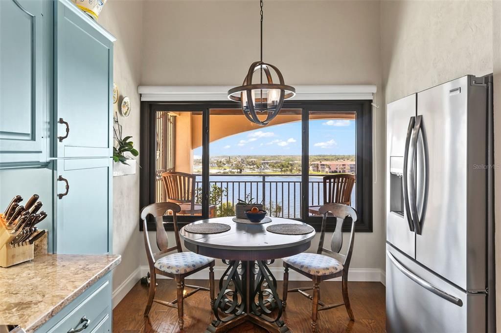 For Sale: $1,399,900 (3 beds, 3 baths, 2822 Square Feet)