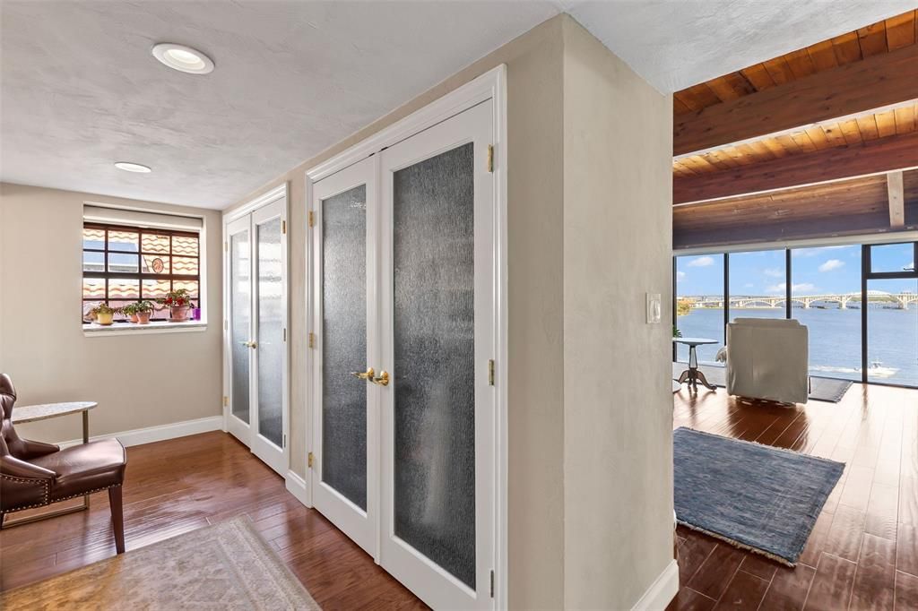 For Sale: $1,399,900 (3 beds, 3 baths, 2822 Square Feet)