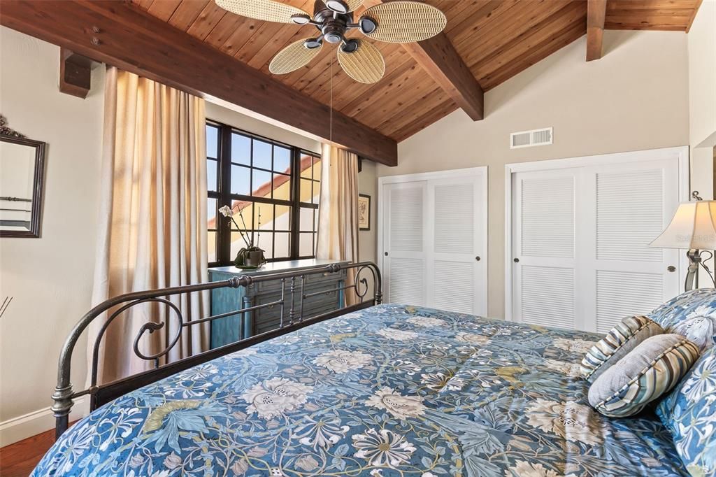 For Sale: $1,399,900 (3 beds, 3 baths, 2822 Square Feet)