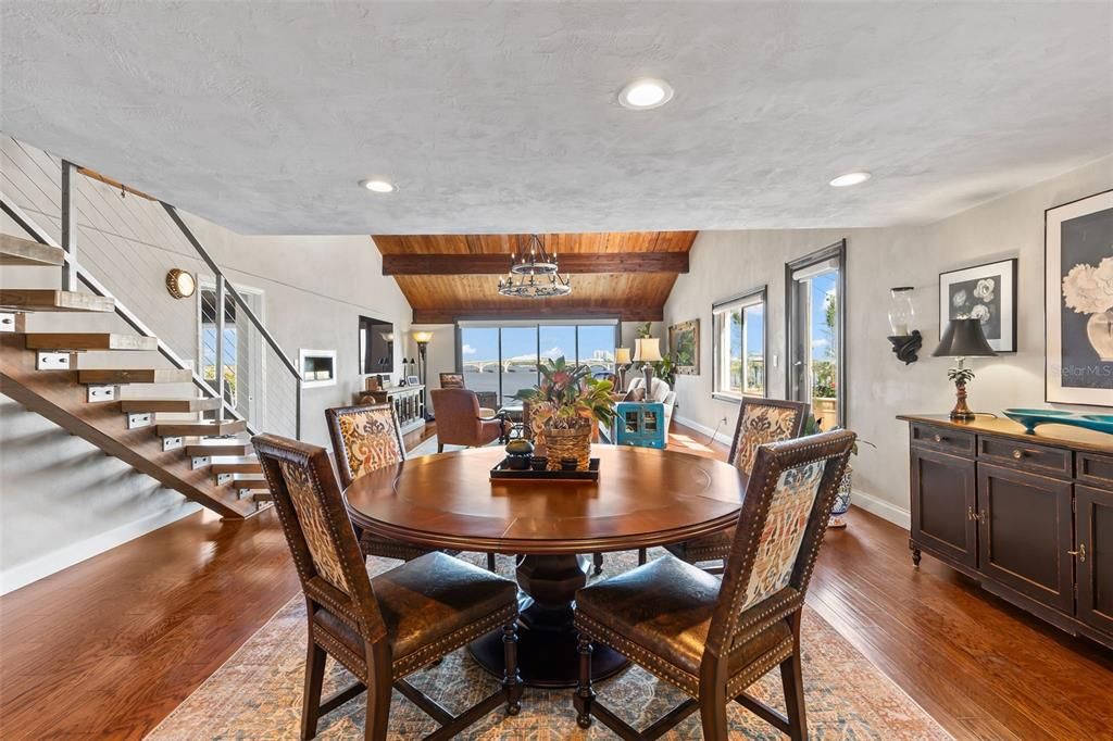 For Sale: $1,399,900 (3 beds, 3 baths, 2822 Square Feet)