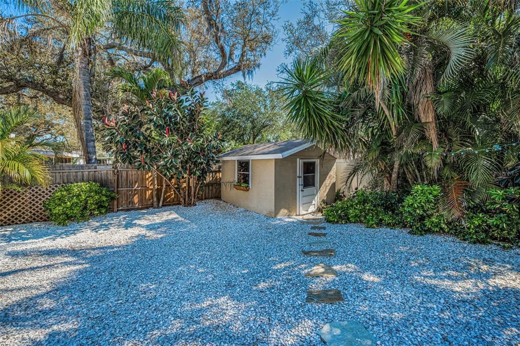 For Sale: $885,000 (4 beds, 3 baths, 2845 Square Feet)