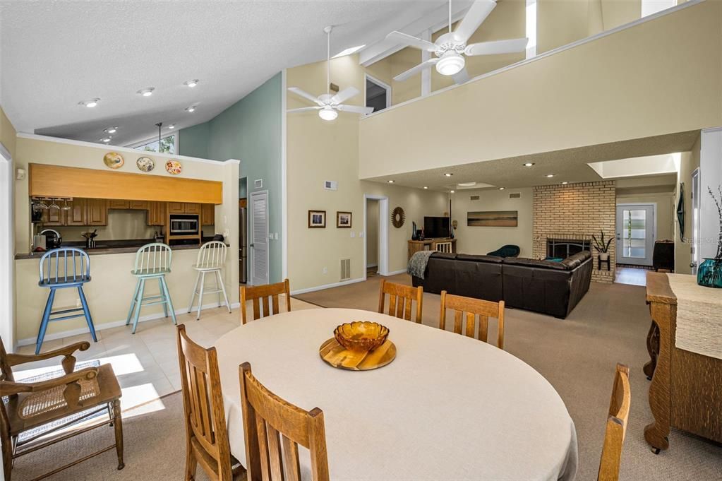 For Sale: $885,000 (4 beds, 3 baths, 2845 Square Feet)