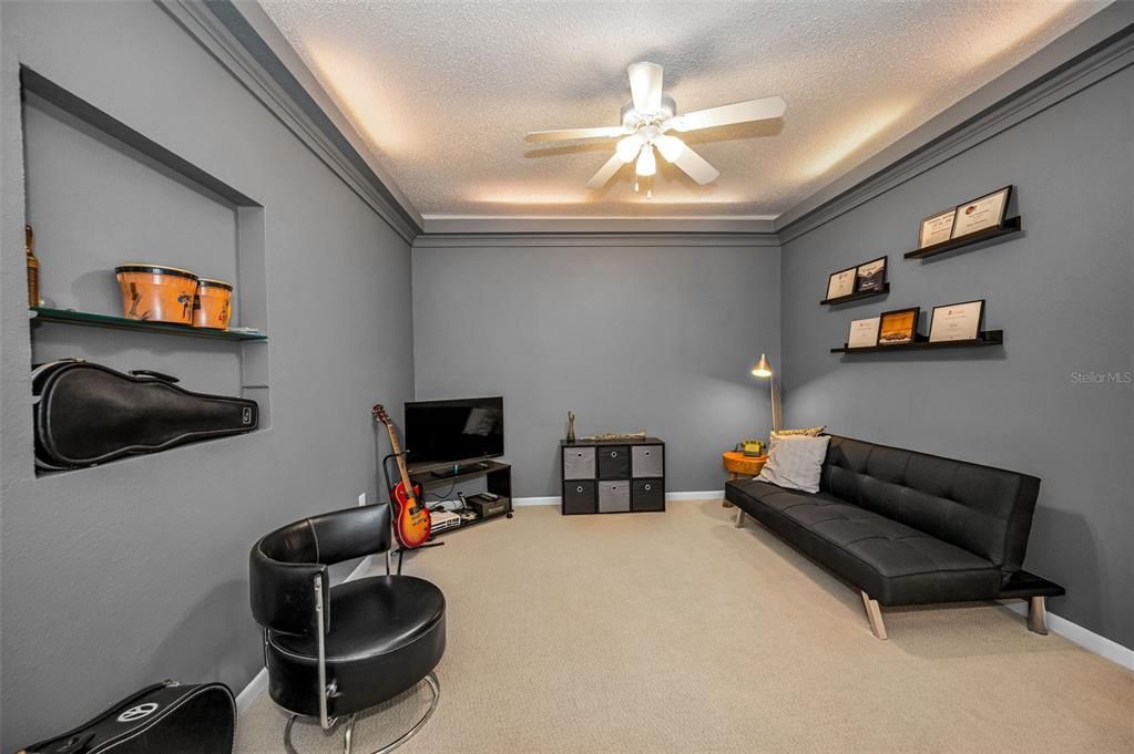 For Sale: $885,000 (4 beds, 3 baths, 2845 Square Feet)