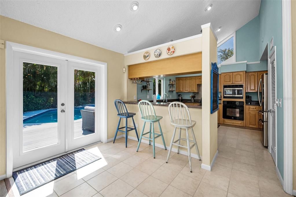 For Sale: $885,000 (4 beds, 3 baths, 2845 Square Feet)