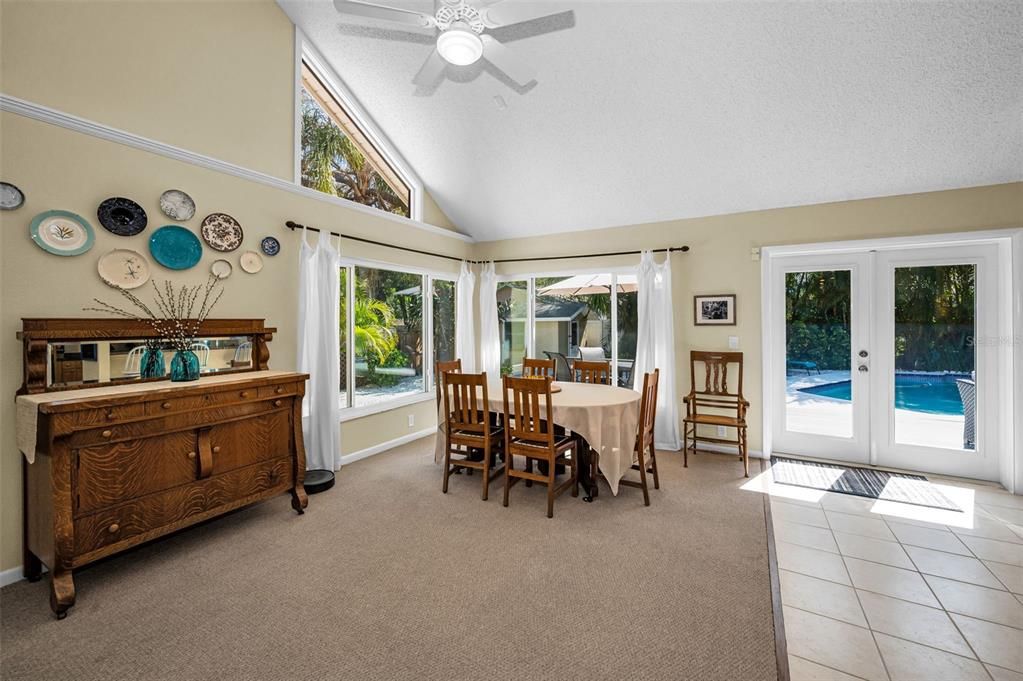 For Sale: $885,000 (4 beds, 3 baths, 2845 Square Feet)