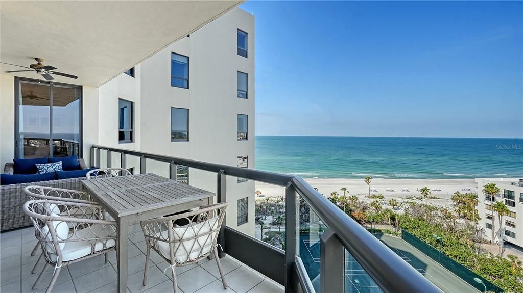 Activo con contrato: $2,495,000 (2 camas, 3 baños, 2655 Pies cuadrados)