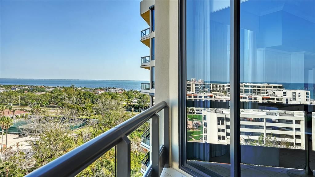 Activo con contrato: $2,495,000 (2 camas, 3 baños, 2655 Pies cuadrados)