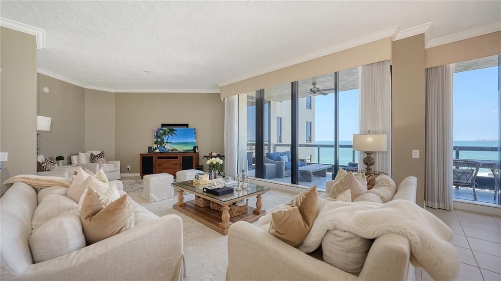 Activo con contrato: $2,495,000 (2 camas, 3 baños, 2655 Pies cuadrados)