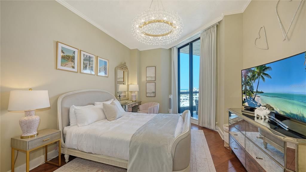 Activo con contrato: $2,495,000 (2 camas, 3 baños, 2655 Pies cuadrados)