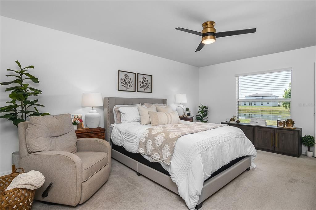 For Sale: $349,000 (4 beds, 2 baths, 1937 Square Feet)