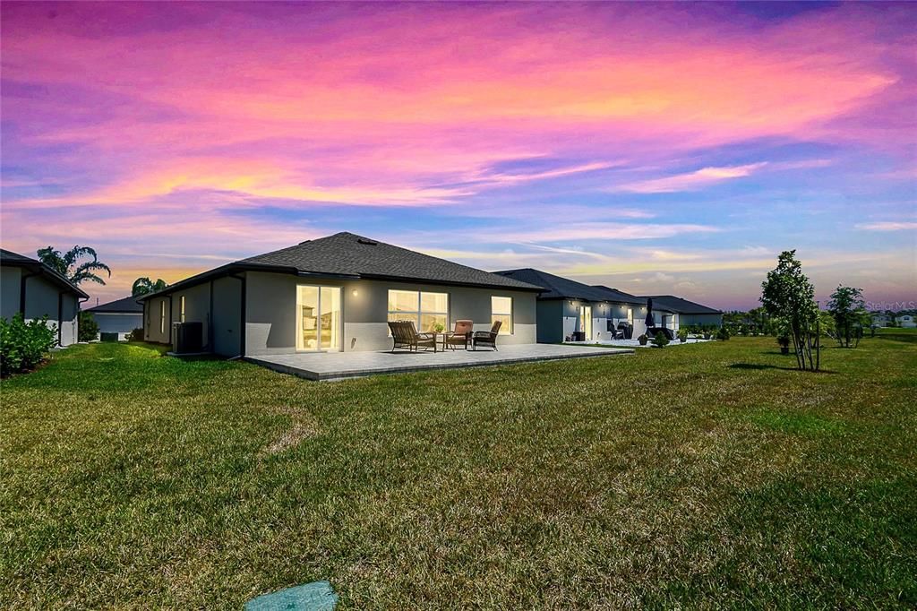 For Sale: $349,000 (4 beds, 2 baths, 1937 Square Feet)