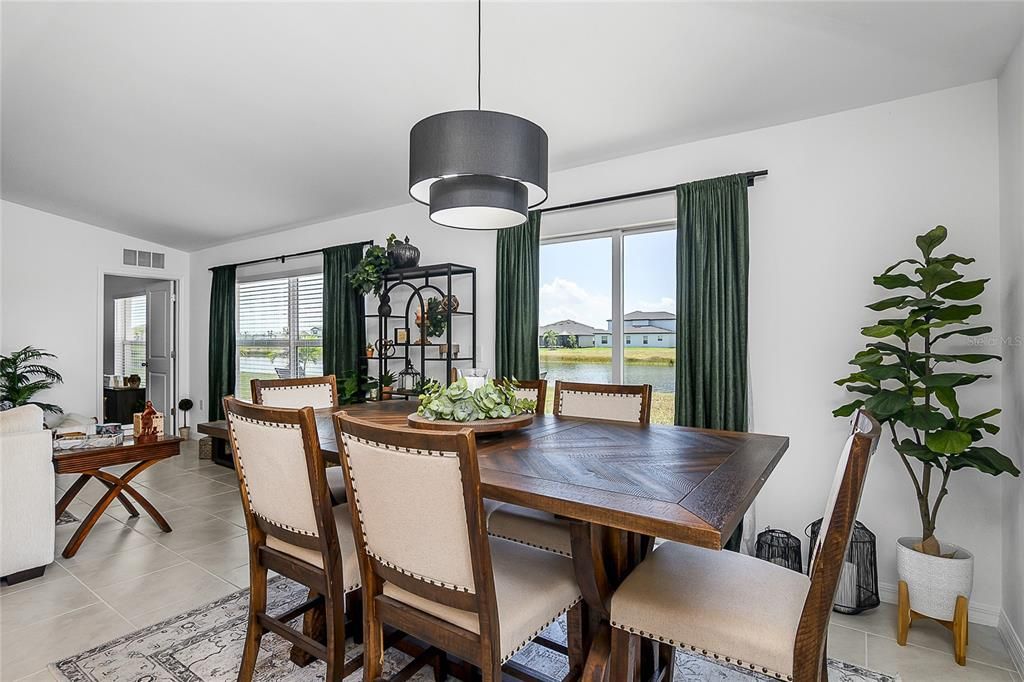 For Sale: $349,000 (4 beds, 2 baths, 1937 Square Feet)