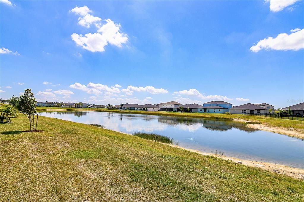 For Sale: $349,000 (4 beds, 2 baths, 1937 Square Feet)