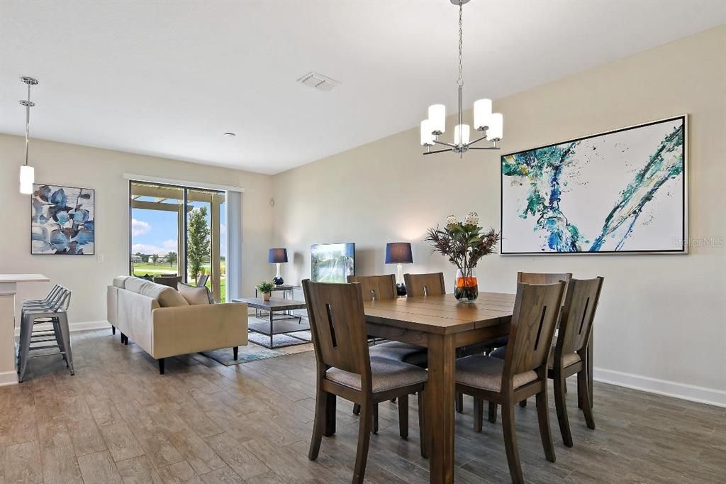 Под контрактом: $303,900 (3 спален, 2 ванн, 1741 Квадратных фут)