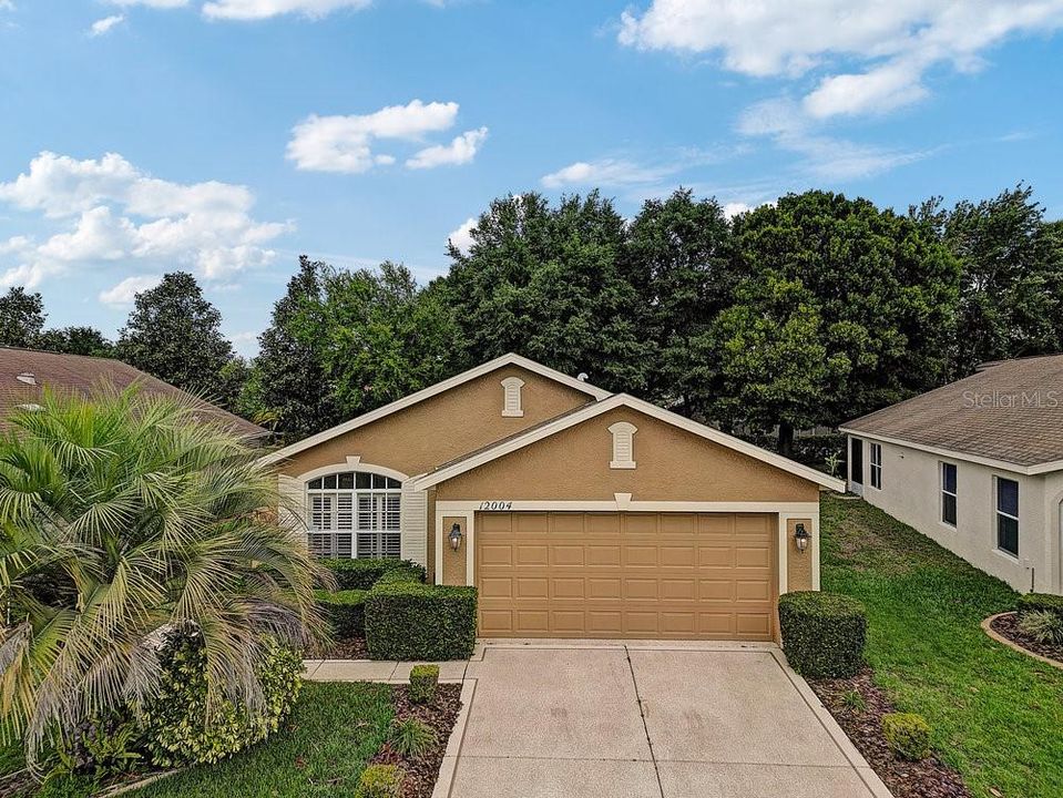 Activo con contrato: $250,000 (2 camas, 2 baños, 1497 Pies cuadrados)