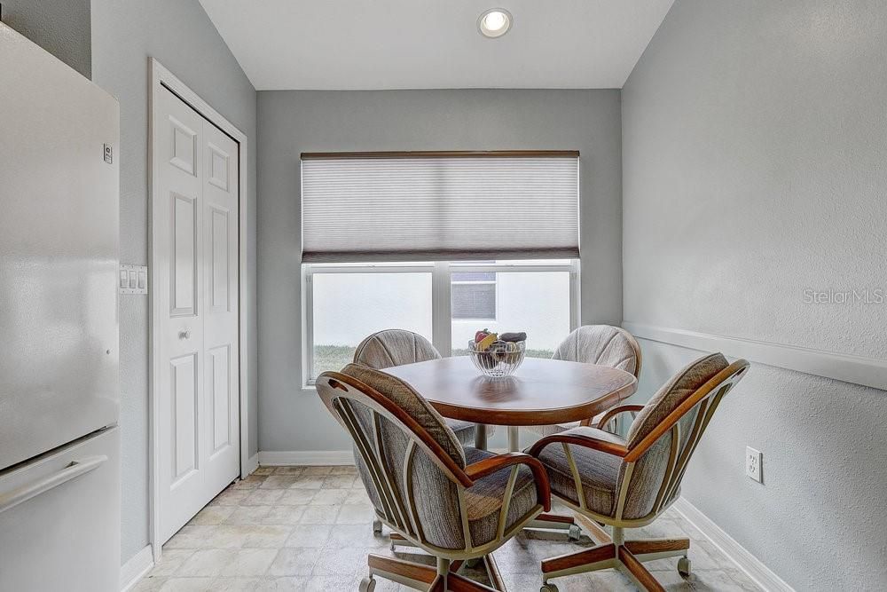 Activo con contrato: $250,000 (2 camas, 2 baños, 1497 Pies cuadrados)