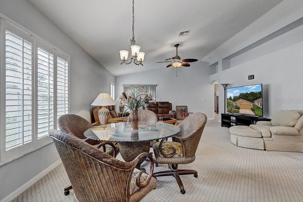 Activo con contrato: $250,000 (2 camas, 2 baños, 1497 Pies cuadrados)