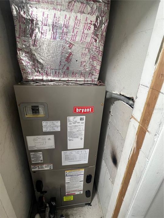 Под контрактом: $198,999 (2 спален, 2 ванн, 1237 Квадратных фут)