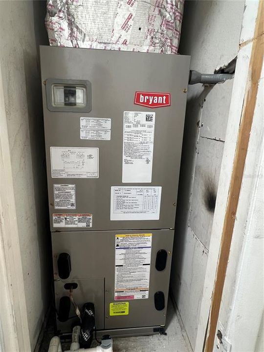 Под контрактом: $198,999 (2 спален, 2 ванн, 1237 Квадратных фут)