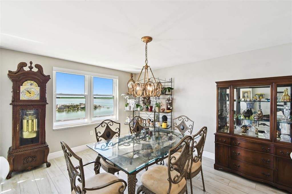 For Sale: $679,000 (3 beds, 2 baths, 2382 Square Feet)