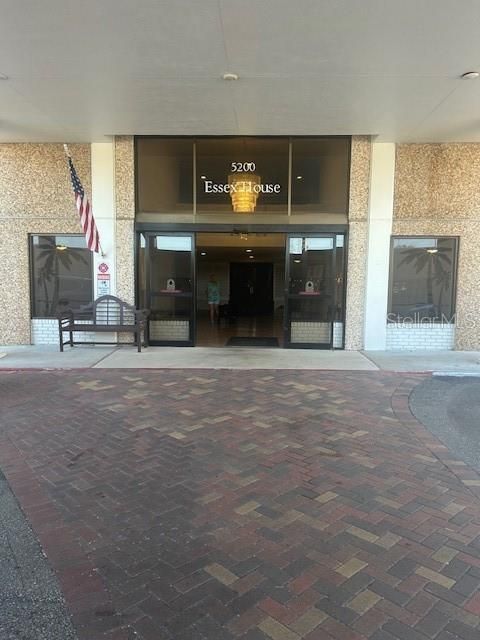 For Sale: $679,000 (3 beds, 2 baths, 2382 Square Feet)