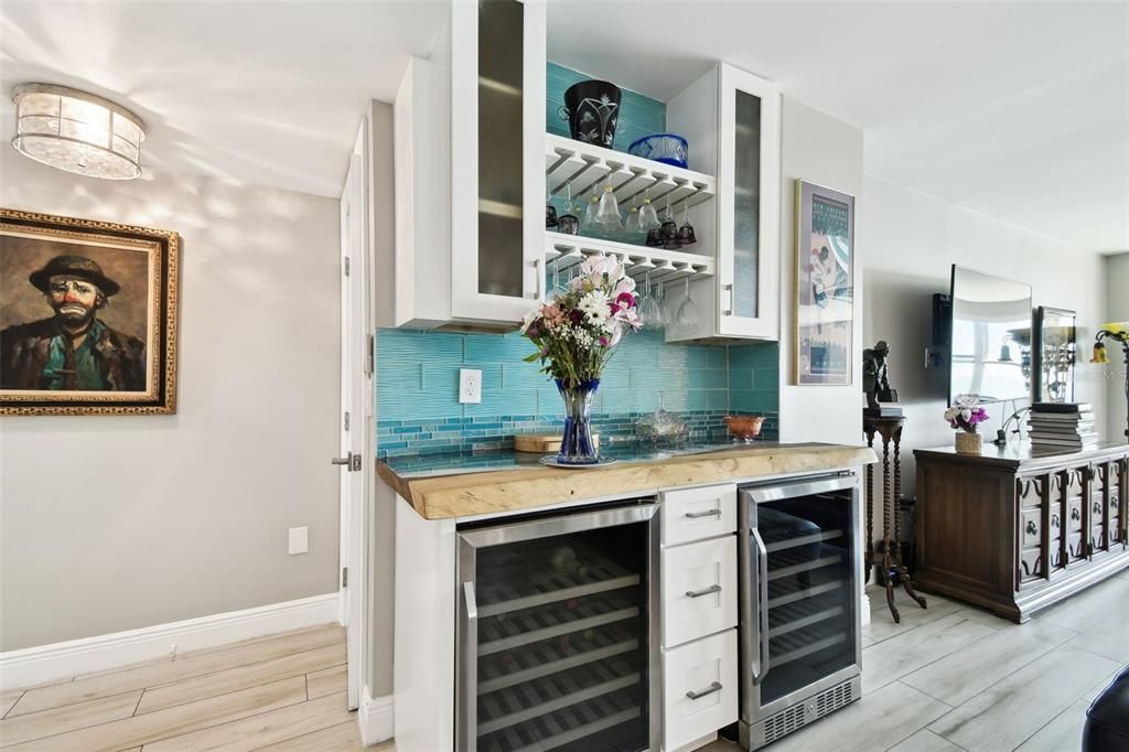 For Sale: $679,000 (3 beds, 2 baths, 2382 Square Feet)