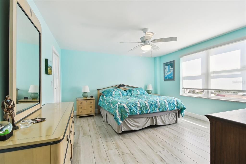 For Sale: $679,000 (3 beds, 2 baths, 2382 Square Feet)