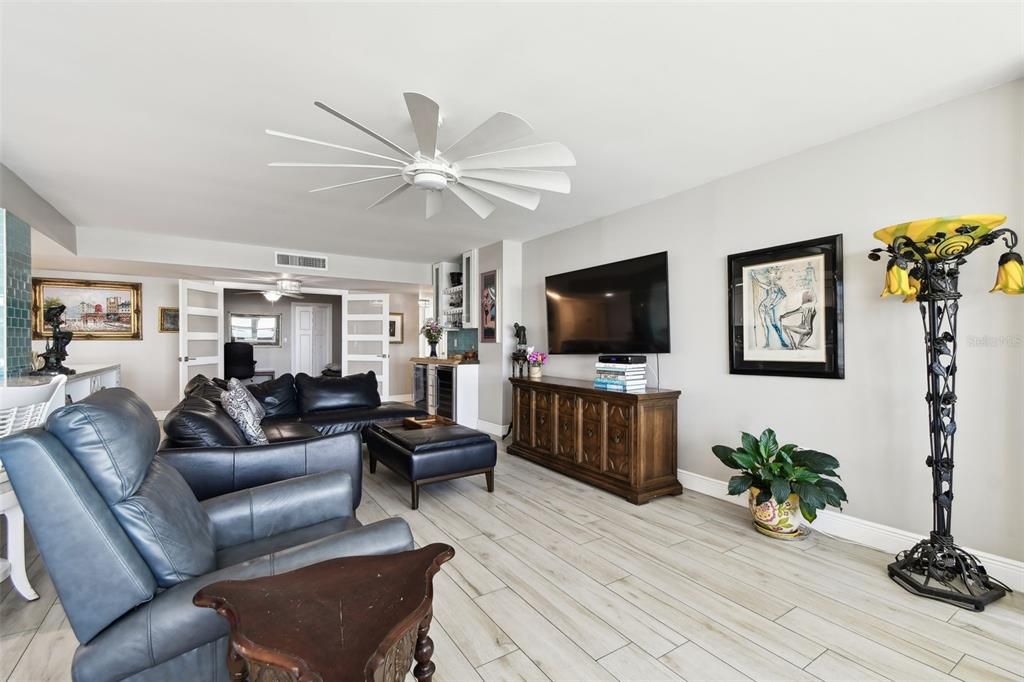 For Sale: $679,000 (3 beds, 2 baths, 2382 Square Feet)