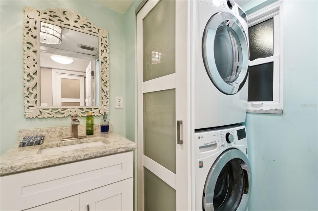 For Sale: $679,000 (3 beds, 2 baths, 2382 Square Feet)