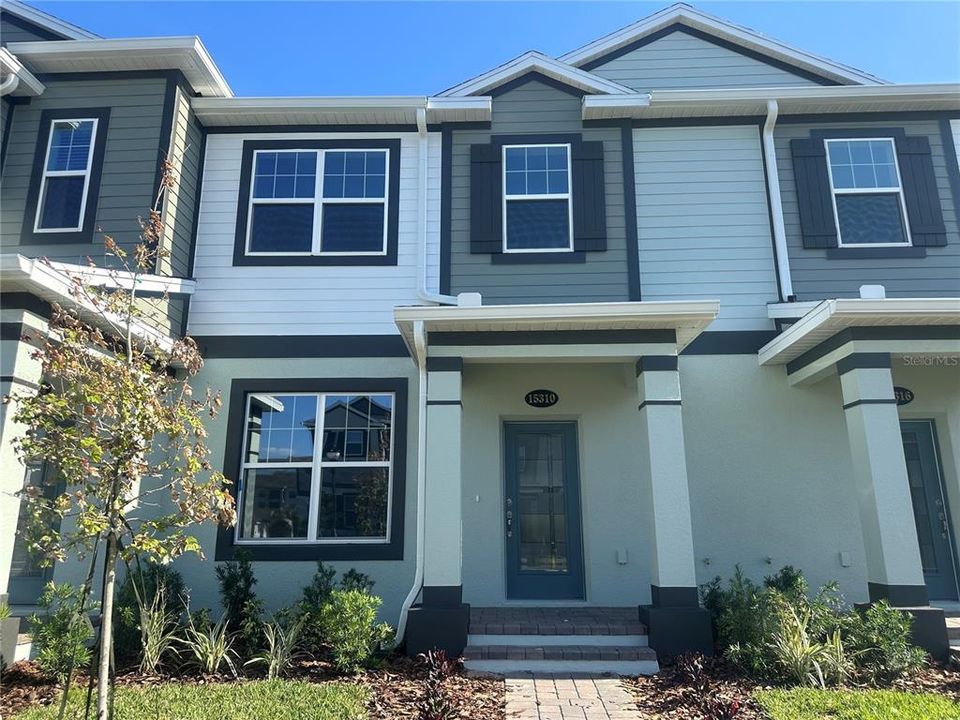 Recently Sold: $469,990 (3 beds, 2 baths, 1693 Square Feet)