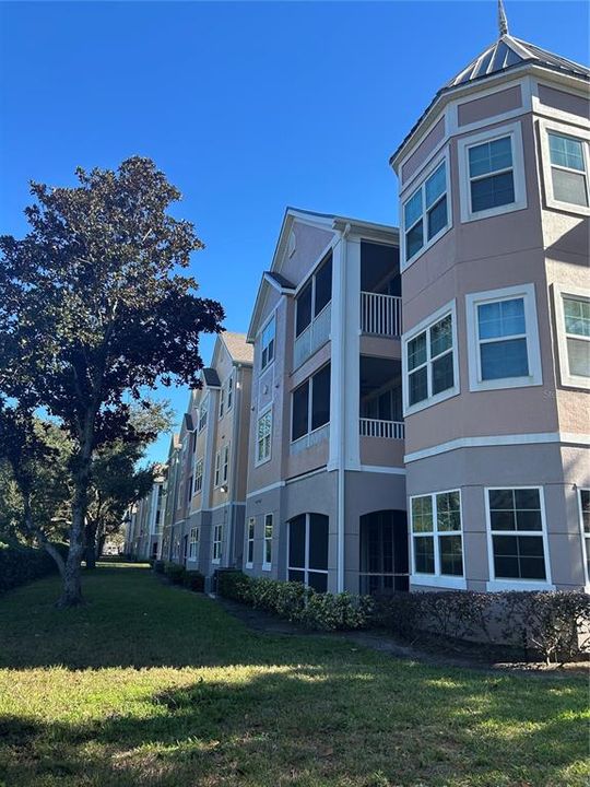 For Sale: $165,000 (2 beds, 2 baths, 1233 Square Feet)