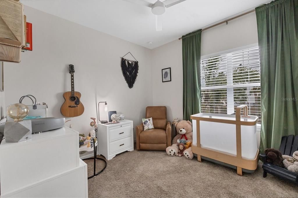 Под контрактом: $299,500 (2 спален, 2 ванн, 1135 Квадратных фут)