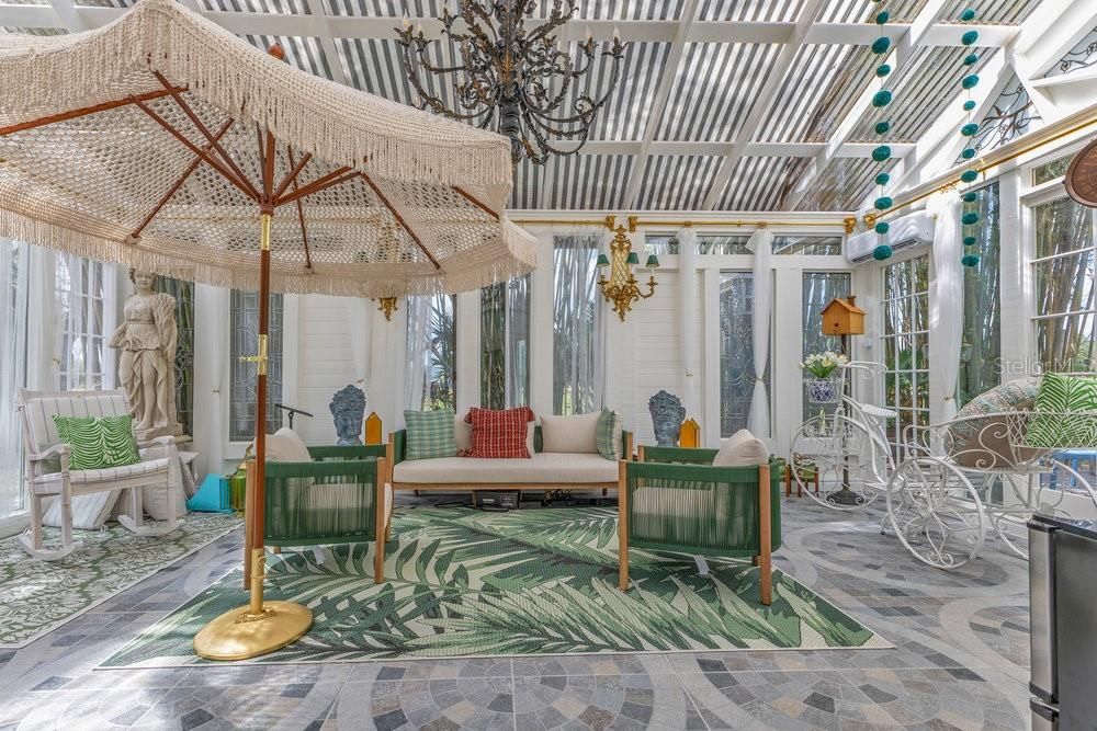 For Sale: $749,900 (3 beds, 3 baths, 2147 Square Feet)