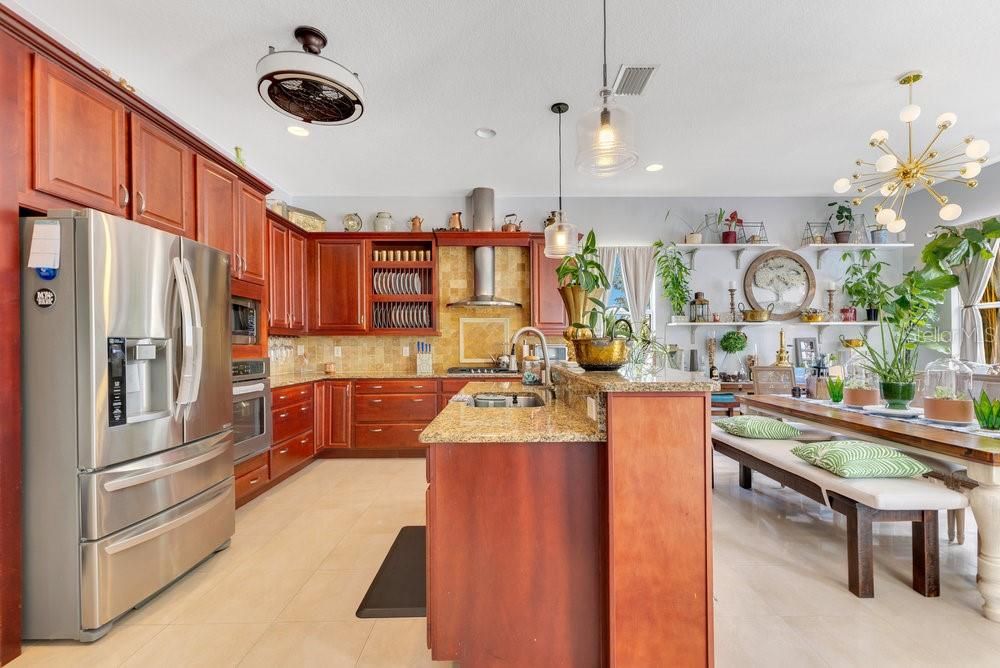 For Sale: $749,900 (3 beds, 3 baths, 2147 Square Feet)