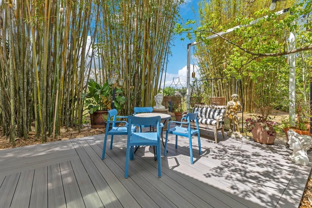 For Sale: $749,900 (3 beds, 3 baths, 2147 Square Feet)