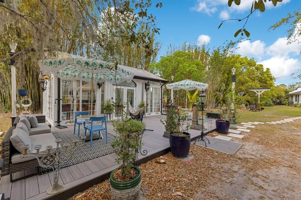 For Sale: $749,900 (3 beds, 3 baths, 2147 Square Feet)