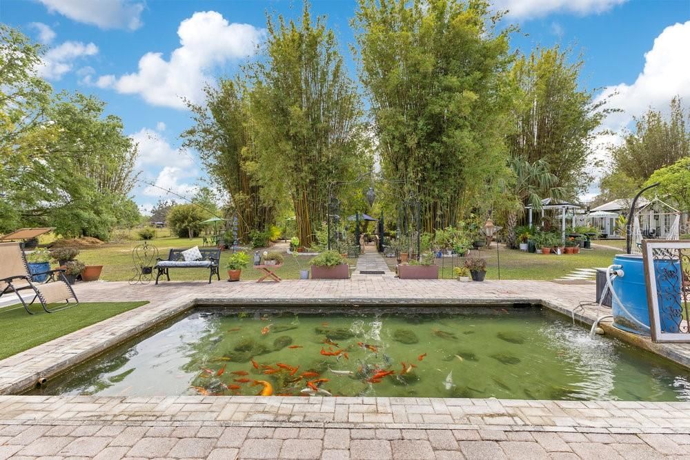 For Sale: $749,900 (3 beds, 3 baths, 2147 Square Feet)