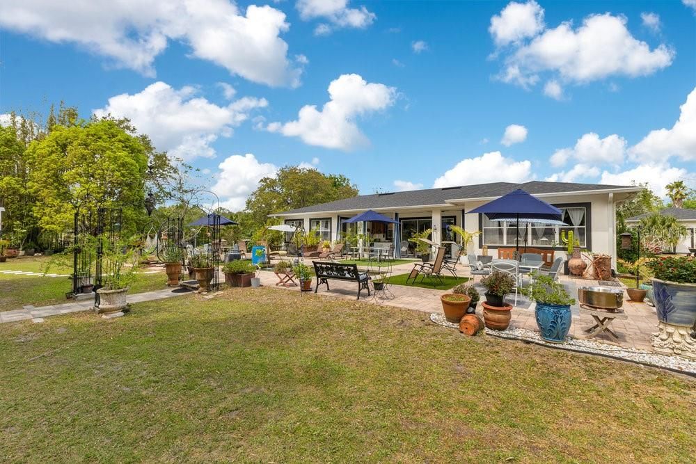 For Sale: $749,900 (3 beds, 3 baths, 2147 Square Feet)