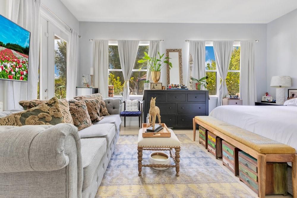 For Sale: $749,900 (3 beds, 3 baths, 2147 Square Feet)