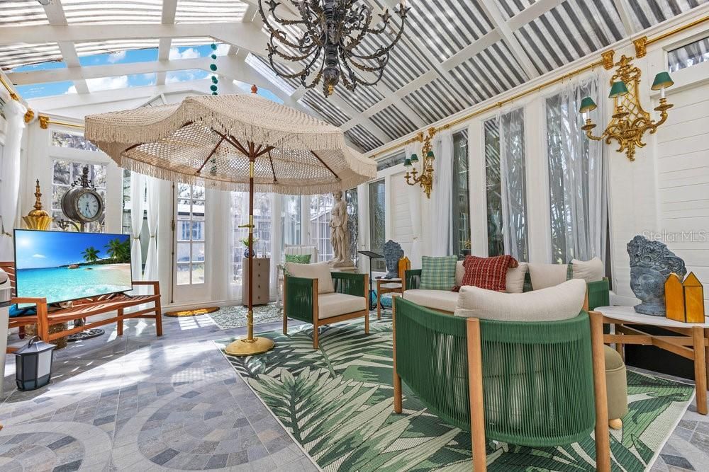 For Sale: $749,900 (3 beds, 3 baths, 2147 Square Feet)