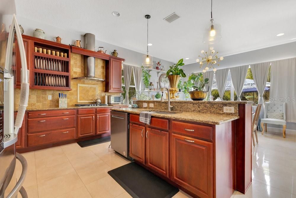 For Sale: $749,900 (3 beds, 3 baths, 2147 Square Feet)