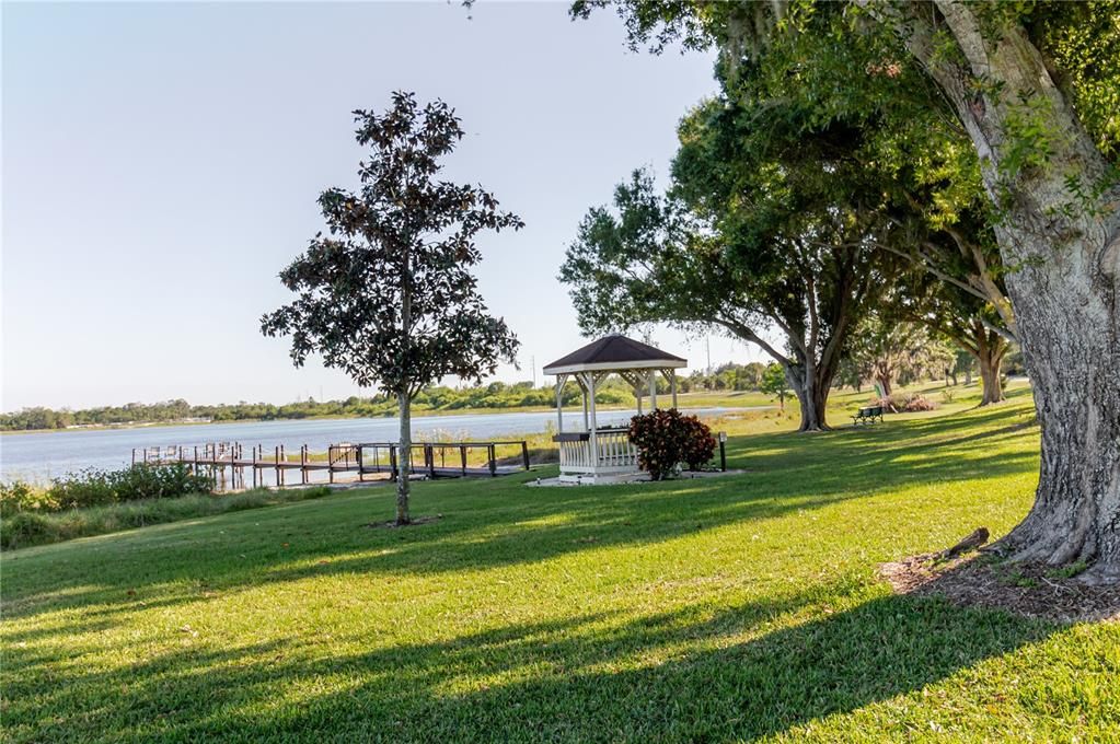 For Sale: $224,500 (2 beds, 2 baths, 1283 Square Feet)