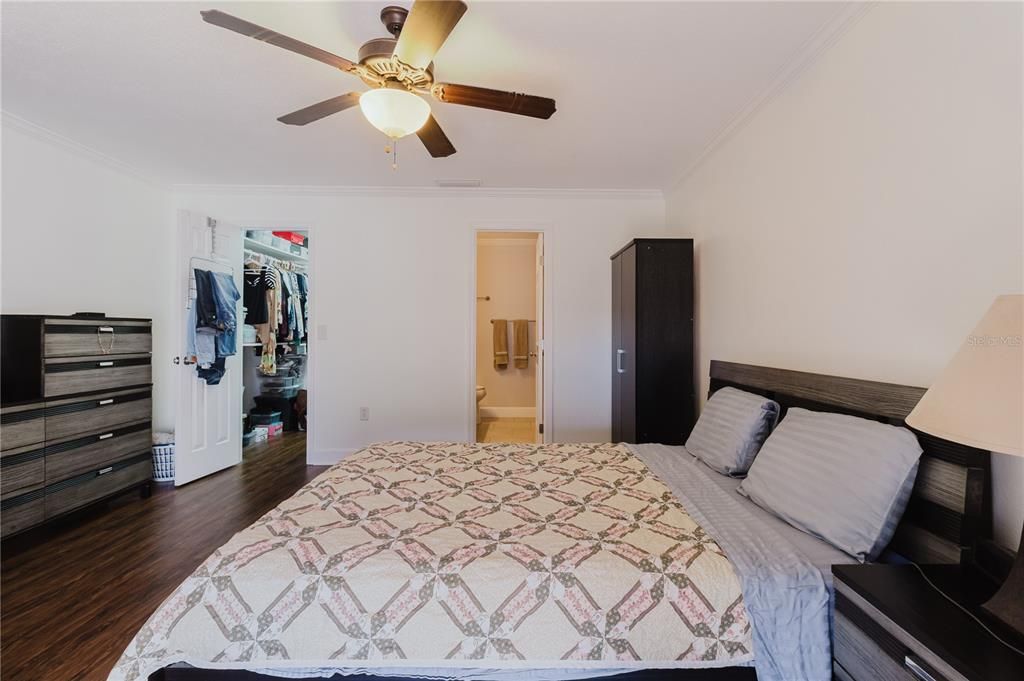 For Sale: $224,500 (2 beds, 2 baths, 1283 Square Feet)