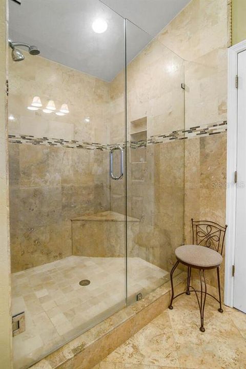 待售: $499,000 (4 贝兹, 3 浴室, 2569 平方英尺)