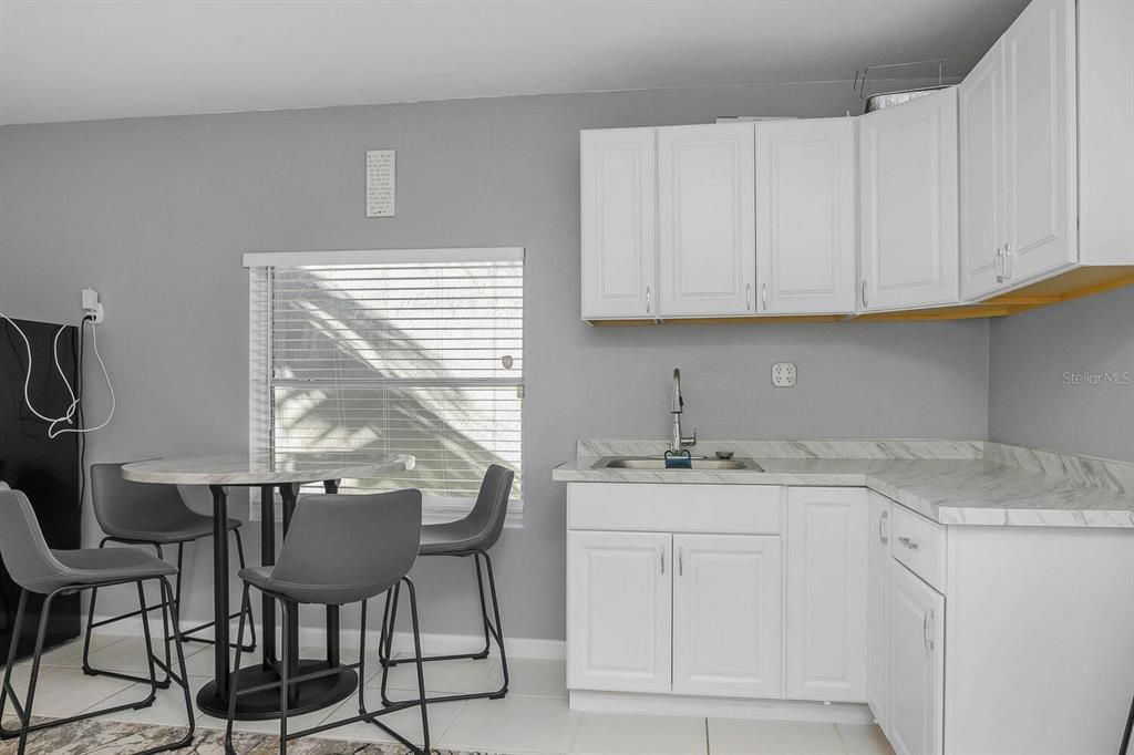 待售: $499,000 (4 贝兹, 3 浴室, 2569 平方英尺)