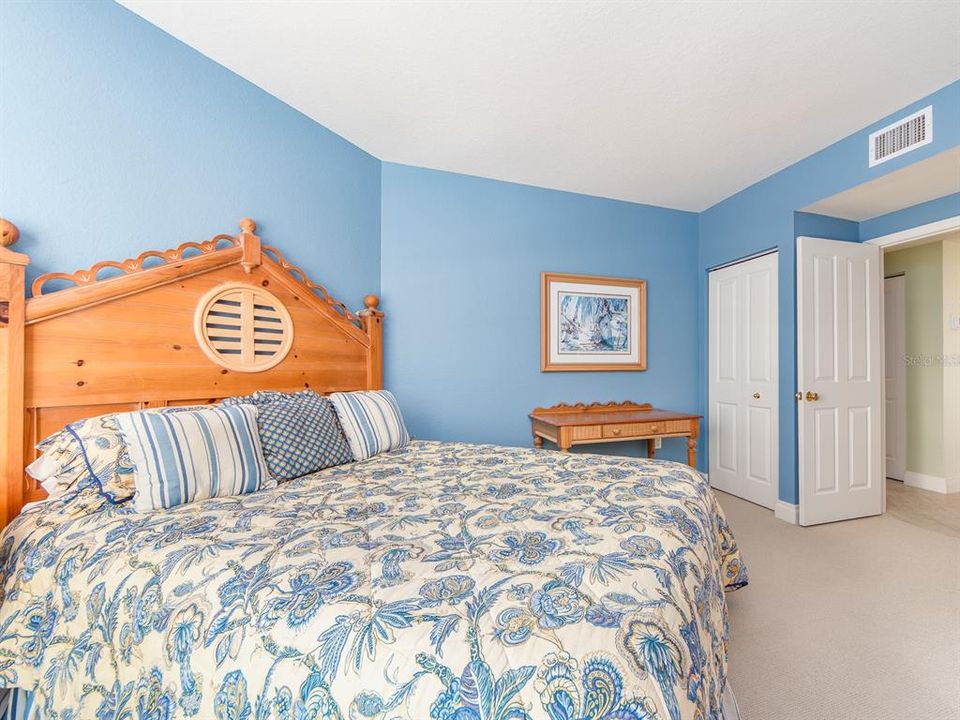 For Sale: $1,995,000 (3 beds, 3 baths, 2521 Square Feet)