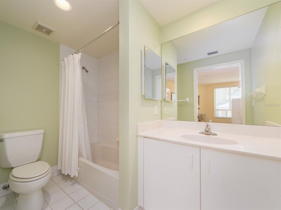 For Sale: $1,995,000 (3 beds, 3 baths, 2521 Square Feet)